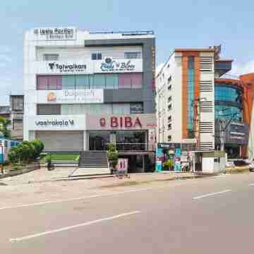 Leela Pavilion Hotel Exterior