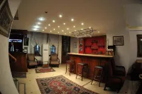 Antikhan Hotel - 2-Star