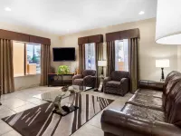 Quality Inn & Suites Granbury Hotels in Hood County