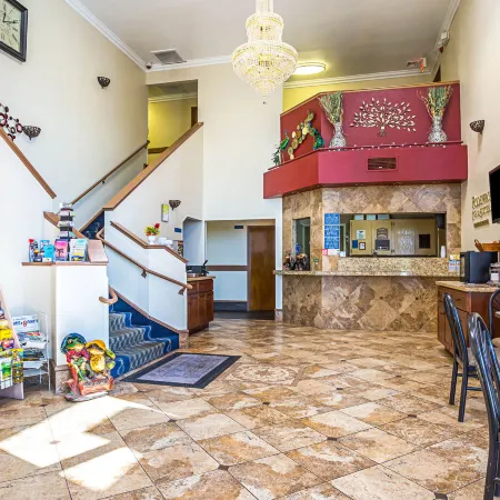 Rodeway Inn & Suites