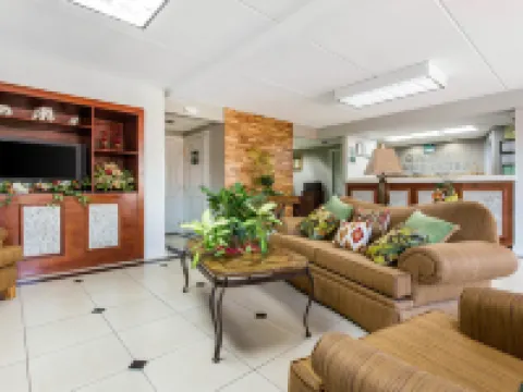 Quality Inn & Suites Hotels in Toombs County