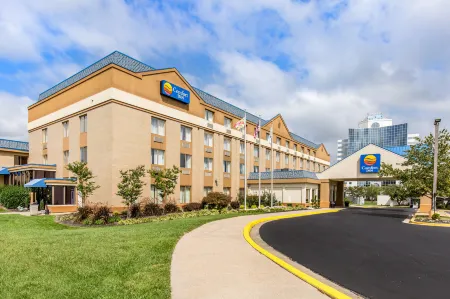 Comfort Inn College Park North Отели в г. Запад Лорел