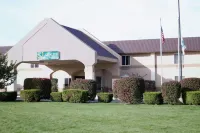 Country Inn & Suites by Radisson, Battle Creek, MI Hotels near Finish Line