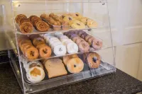 Econo Lodge Crystal Coast - breakfast