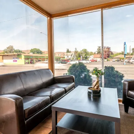 Holiday Lodge Yakima