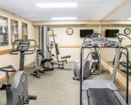 Quality Inn - Gym
