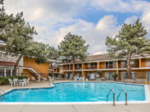 Econo Lodge Near Reno-Sparks Convention Center Hotels in Reno