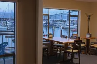 Astoria Riverwalk Inn Hotels in Astoria
