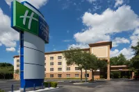 Holiday Inn Express & Suites Plant City Hotels near Hibbett Sports