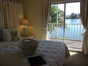 Marco Island Lakeside Inn