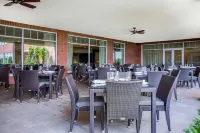 Wyndham Newport Hotel - Breakfast