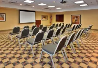 Holiday Inn Express & Suites Kansas City-Grandview