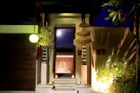 Berry Amour Romantic Villas Hotels in Seminyak