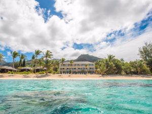 Moana Sands Beachfront Hotel