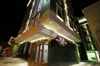 Capital Tirana Hotel Bruçi