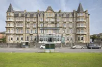 The Grand Atlantic Hotel Hôtels à : 