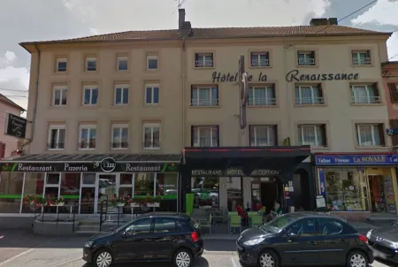 Logis Hôtel- Restaurant la Renaissance Отели в г. Пьер-Персе