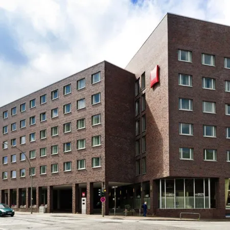 Ibis Hamburg Alsterring Отели рядом с достопримечательностью «Вандсбек»