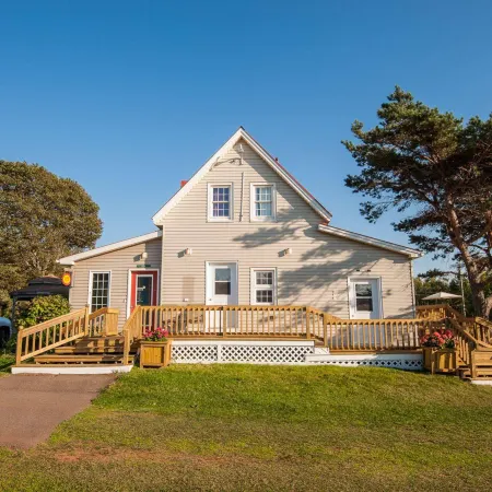 Cavendish Lodge & Cottages