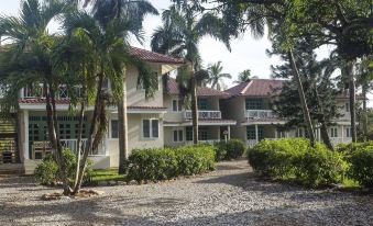 El Pelicano Apart-Hotel - Housity