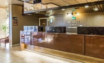 Quality Inn Ada near University