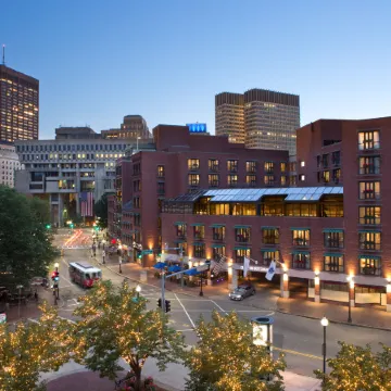 The Bostonian Hotel Boston Отели рядом с достопримечательностью «Фанеил Холл Маркетплас»