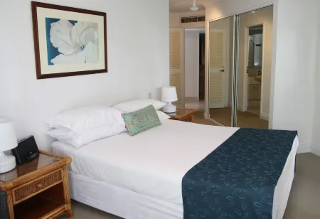 181 the Esplanade Отели рядом с достопримечательностью «Кэрнс Эспланаде Лагун»