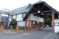 Grosvenor Motel Hotels in Hamilton