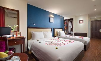Serene Premier Hotel - Housity
