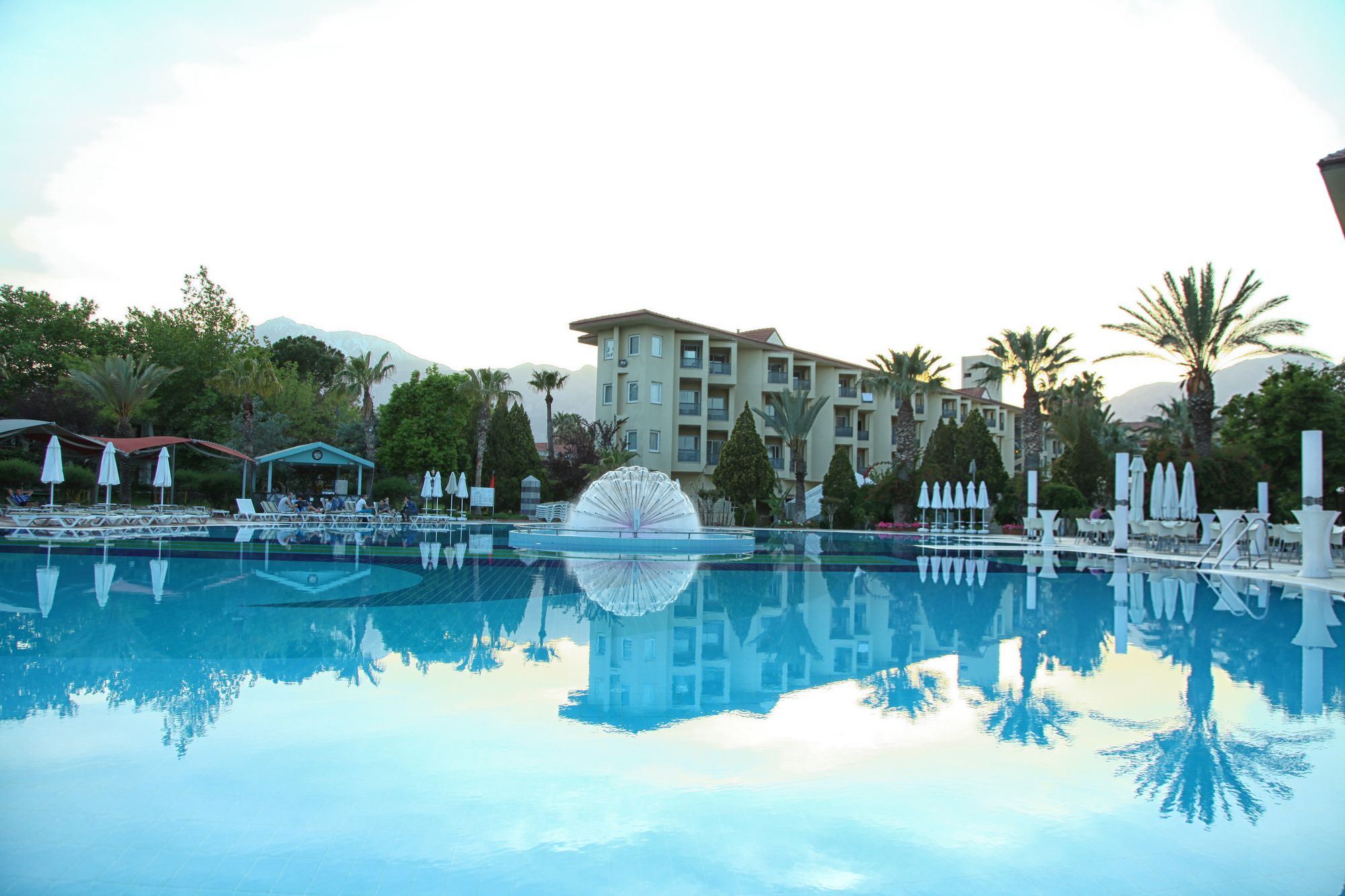 Queen's Park le Jardin - All Inclusive