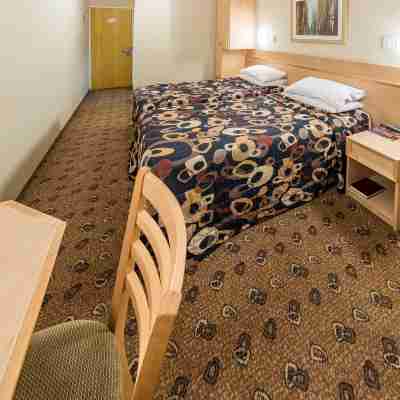 Road Lodge Bloemfontein Airport Rooms