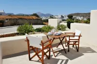 Tsakanos Home Hotels in Milos