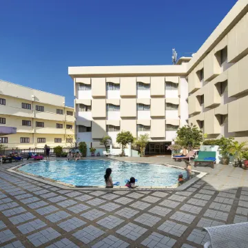 Royal Rattanakosin Hotel - Near Grand Palace & Khaosan Road Отели рядом с достопримечательностью «Ват-Сакет»