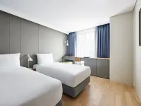 Hotel Peyto Samseong Hotels near Shoku