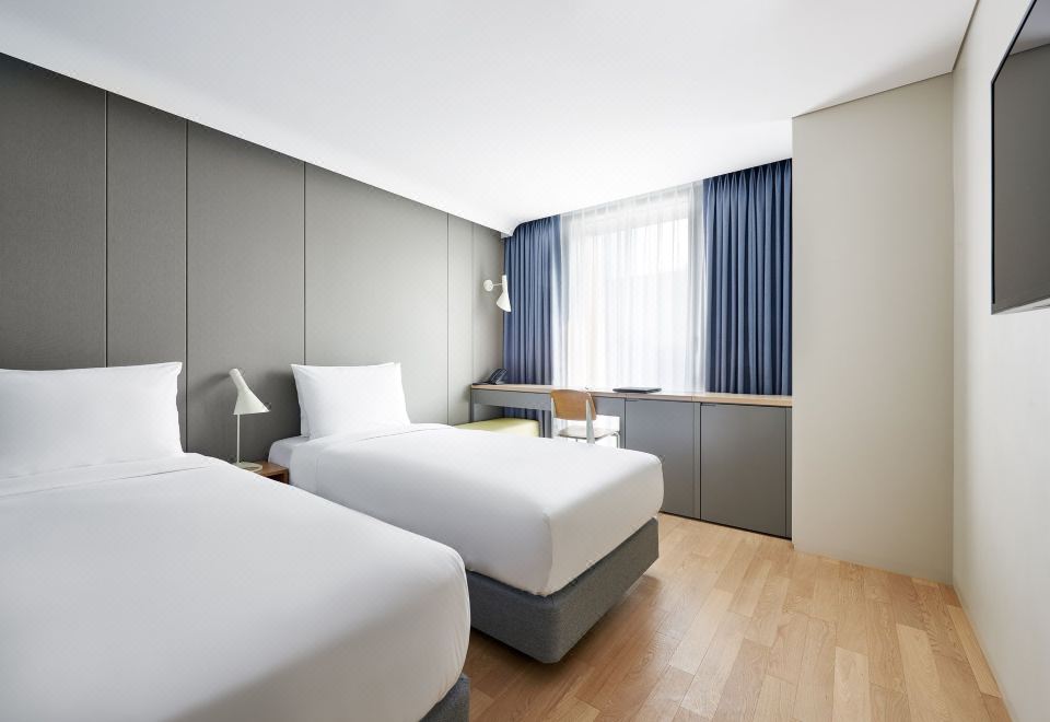 Hotel Peyto Samseong exterior