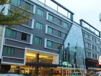 Eska Hotel Hotels near Trully Toko