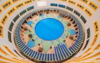Millennium Hail Hotel - Pools