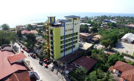 C & L Bay View Inn - Housity