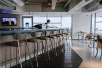 亞洲馬尼拉購物中心温德姆爵怡酒店 - 酒吧