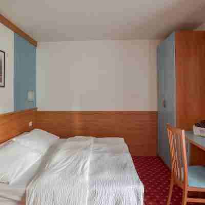 Hotel Londra Slow Living Molveno Rooms