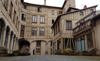 Vue de Vallée Chambres d'hôtes et Gîte - Housity