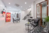 Tiny Taladnoi Hostel - 2-نجوم