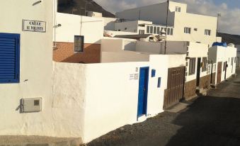 House with 3 Bedrooms in El Golfo, Lanzarote, with Terrace and Wifi Near the Beach