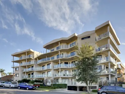 Government Road, Dolphin Cove, Unit 13, 2-6