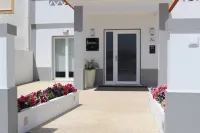 River Inn - Adults Only- by AC Hospitality Management Các khách sạn ở Longueira / Almograve