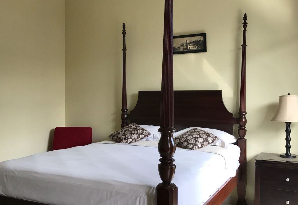Palagan Joglo Boutique Guest House - Housity