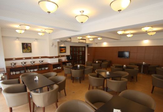 3. 호텔 로하스 화..