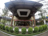 Kedaton Hotel Hotel dekat Summit Factory Outlet