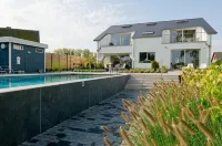 Guesthouse de Witte Merel Deluxe - Pools