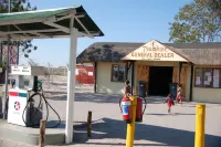 Tsumkwe Country Lodge - parking